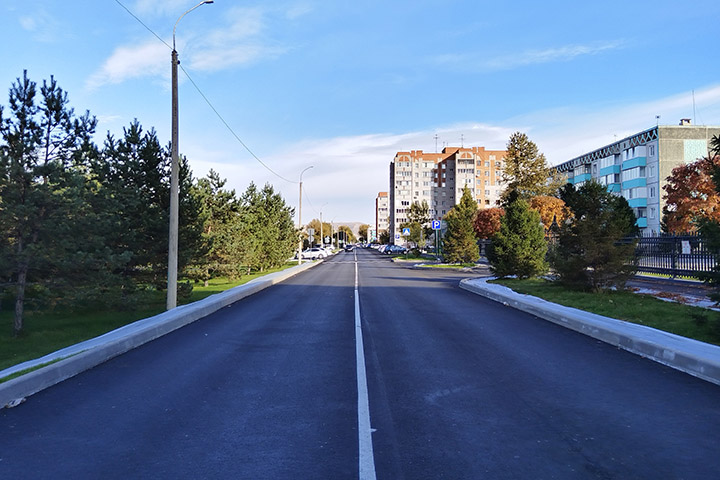 В Абакане завершается дорожно-строительный сезон